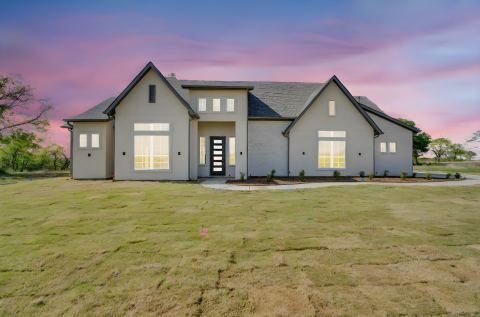 111 Barefoot Bay Boulevard, Corsicana