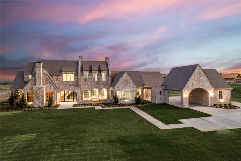 994 San Jacinto Drive