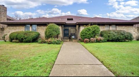 7220 Fuller Cir, Fort Worth