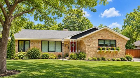 6755 E Mockingbird Lane