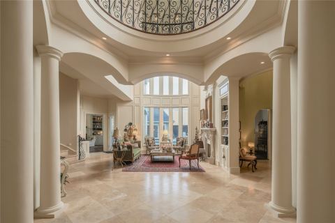 5835 Waggoner Drive