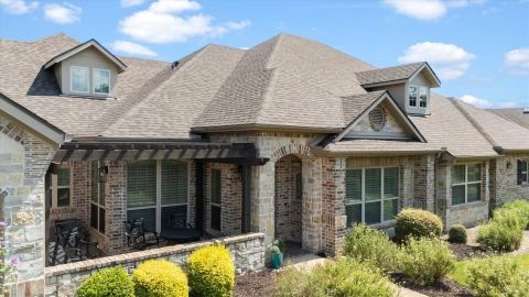 5695 Hummingbird Lane