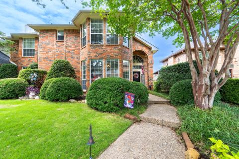 1590 N Hills Drive