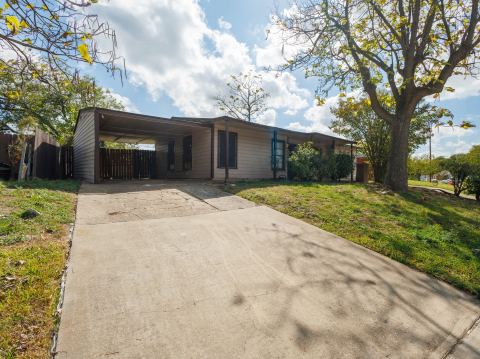 124 Rio Rita Drive, Garland