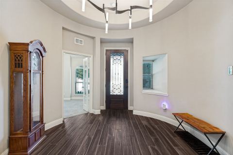 1718 Sandalwood Lane