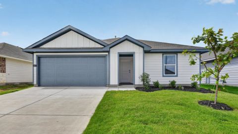 804 KING'S Way, Hillsboro