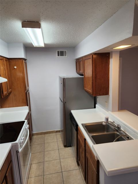 3624 Parkridge Drive 213, Dallas