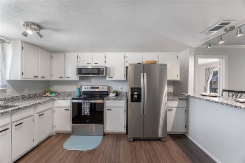 108 Harbor Drive 204