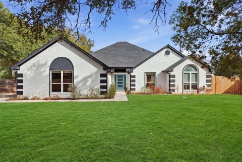 3901 Del Rio Court