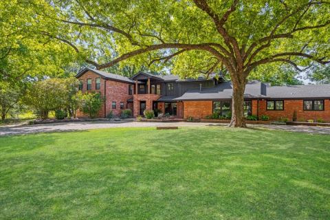 1000 Yorkshire Drive