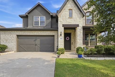 492 Letara Vista Drive