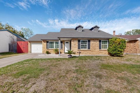 6937 Misty Glen Court, Fort Worth