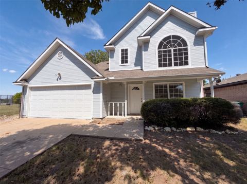 6604 N Chesterfield Drive, Fort Worth
