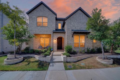 12789 Royal Oaks Lane
