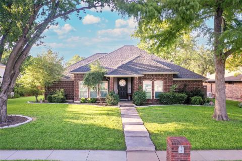 612 Shadowcrest Lane