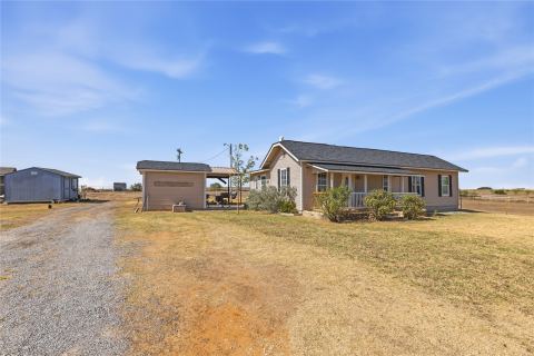 6723 CR 403, Stephenville