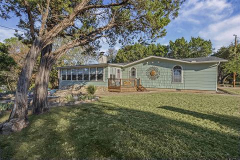 1118 Hidden Cove Trail, Granbury