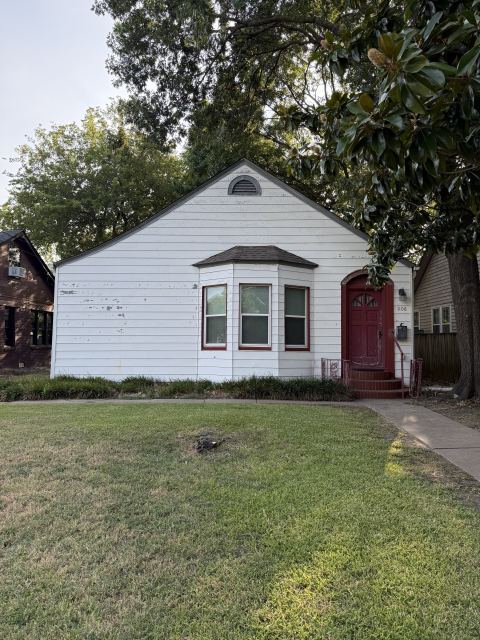 1108 S Travis Street, Sherman