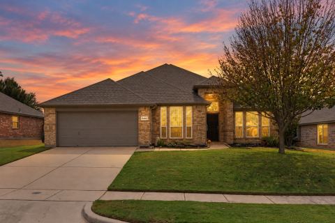 2402 Mallory Drive