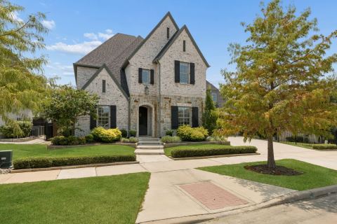 4043 Fairbanks Drive
