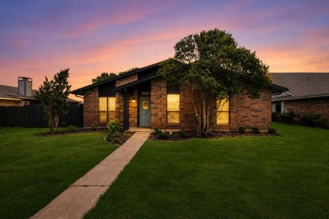 3120 Mayfair Drive