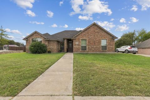 2122 Valley Drive