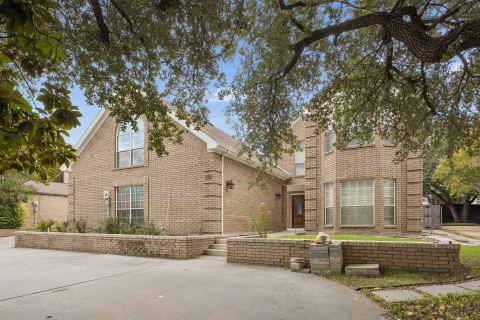 6422 Covecreek Place