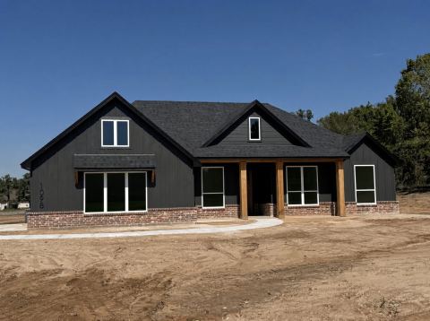 1098 Colt Road