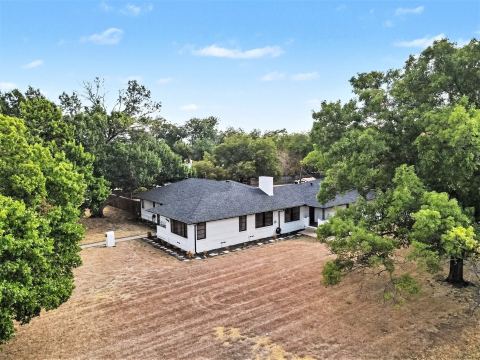 1405 N Buckner Boulevard, Dallas