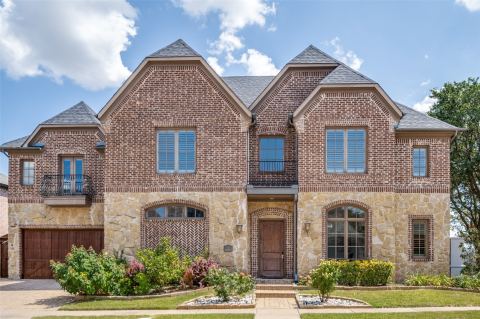 5764 Quebec Lane