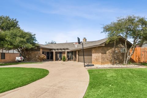 1905 Reverchon Drive
