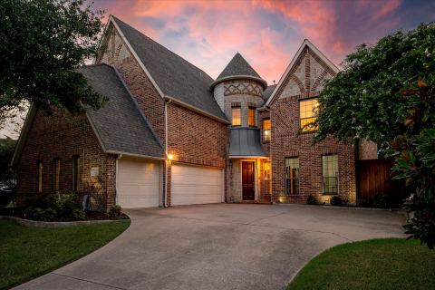 15790 Stonebridge Drive