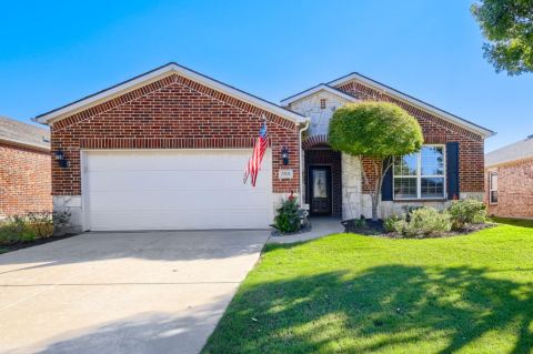 2501 Oyster Bay Drive