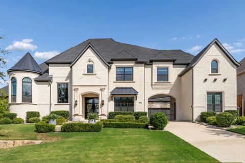 1460 Latigo Court
