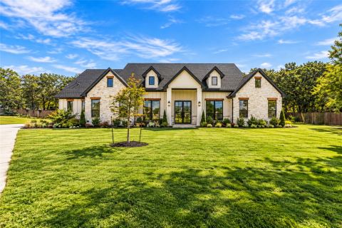 5832 Grey Wolf Court