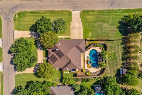 610 Shallow Creek Drive