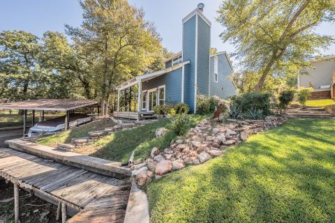 508 Harbor Drive S