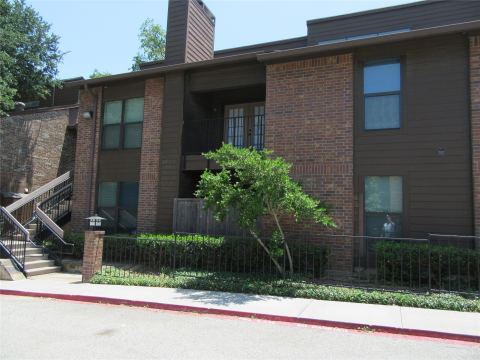7522 Holly Hill Drive 18, Dallas
