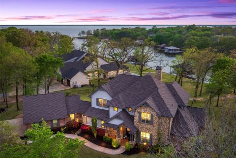 211 Sandpiper Drive