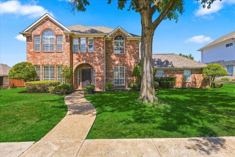 1221 Tralee Lane