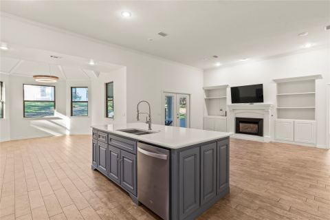 409 Oak Creek Drive, Tool