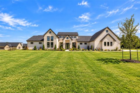 5825 Grey Wolf Court