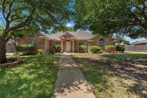1209 Heatherwood