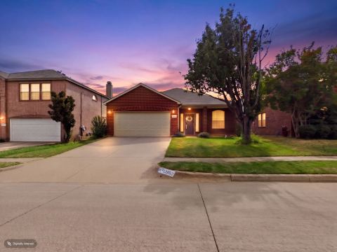 12652 Oakwood Circle