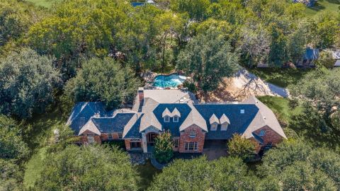 8515 COUNTRY CREEK Lane