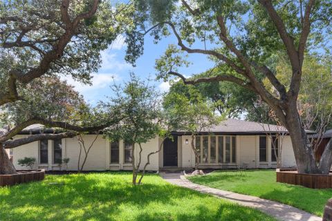 1612 Northcrest Drive