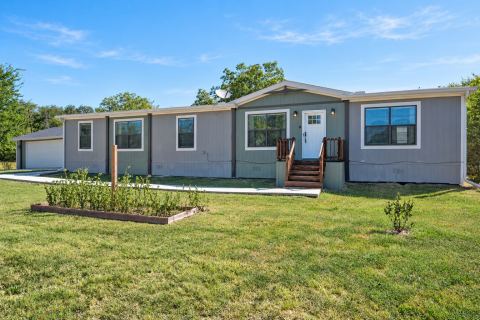 716 N Wright Avenue, Kerens