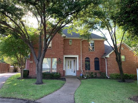 17906 Old Preston Court, Dallas