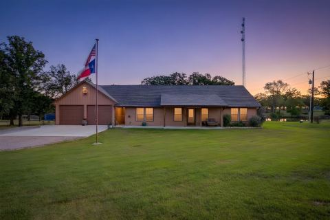 127 Brown Lane, Poolville