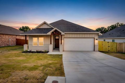 1024 Lake View Ridge, Fort Worth